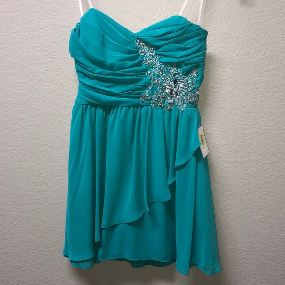 NWT Bee Darlin Semi Formal Short Dress - Picture 1 of 4